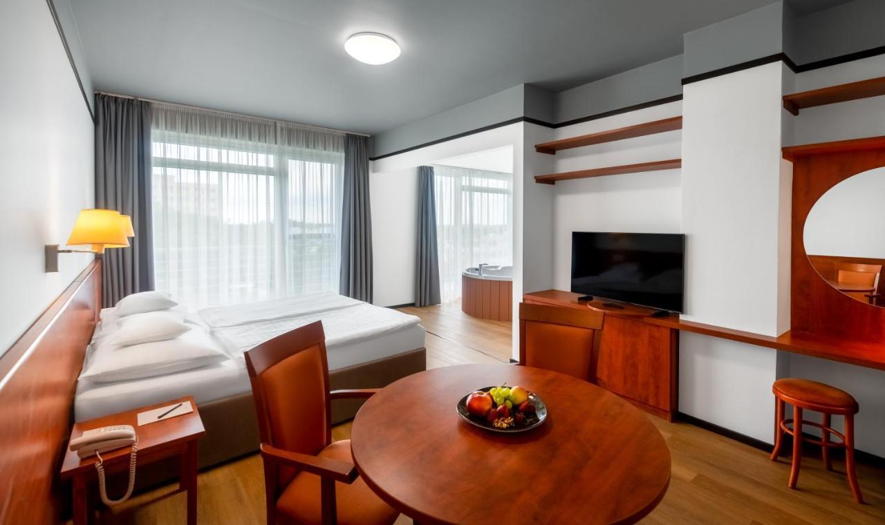 Hunguest Bük - ex Répce és Répce Gold Hotel Kültér fotó